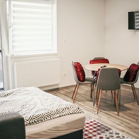 George Apartman Appartement Sárvár Buitenkant foto