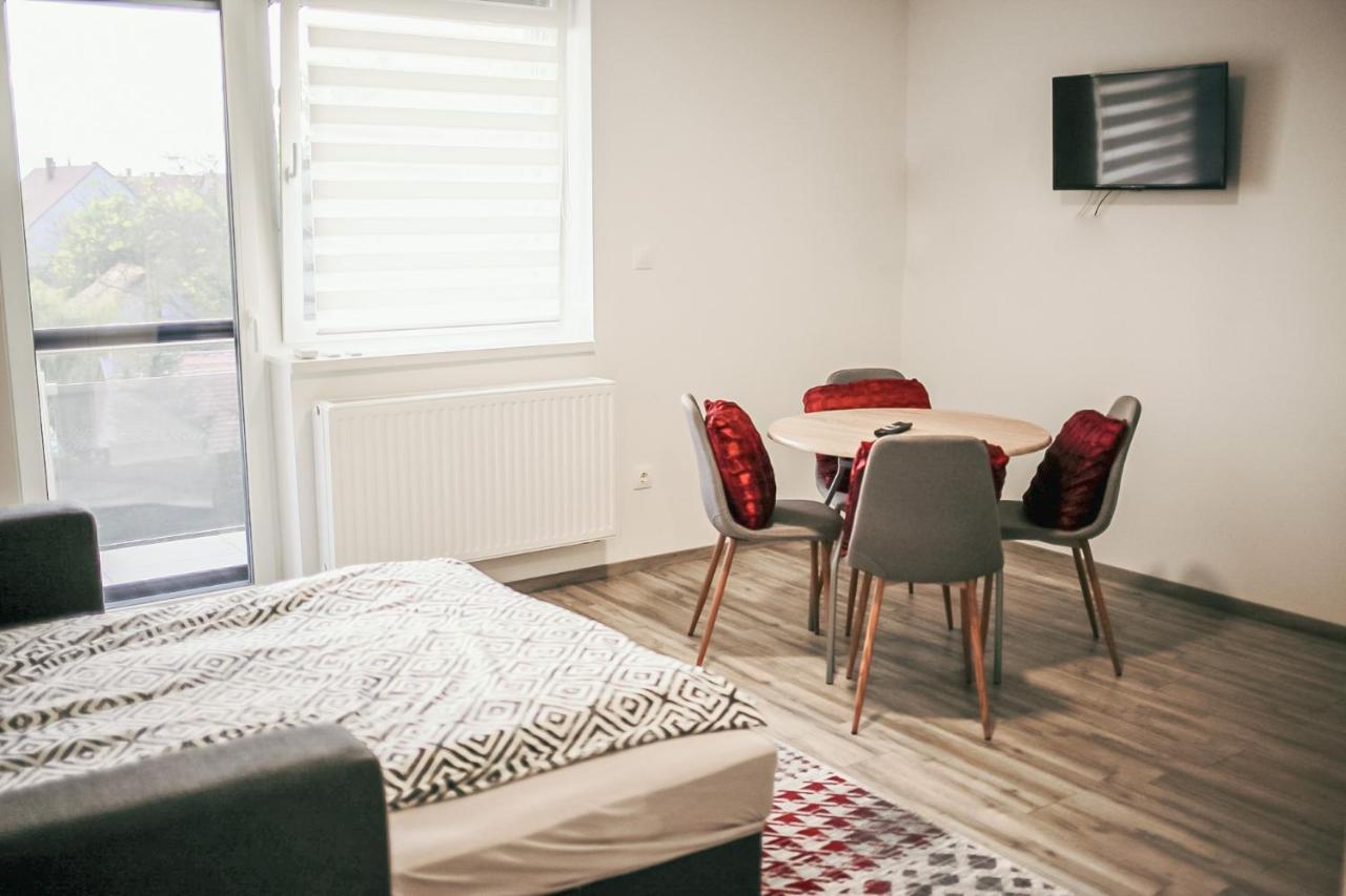 George Apartman Appartement Sárvár Buitenkant foto